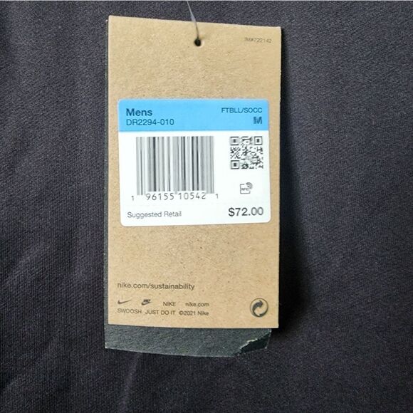 Nike Black Performance Jacket with Quarter-Zip Design - Picture 3 of 10